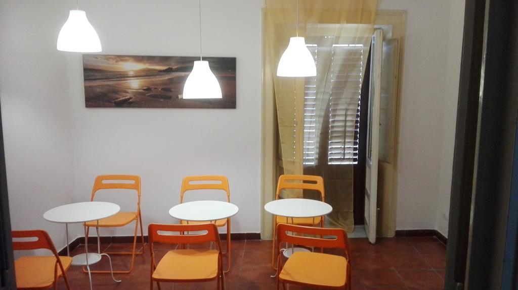 Le Sedie Volanti Hotel Palermo Esterno foto
