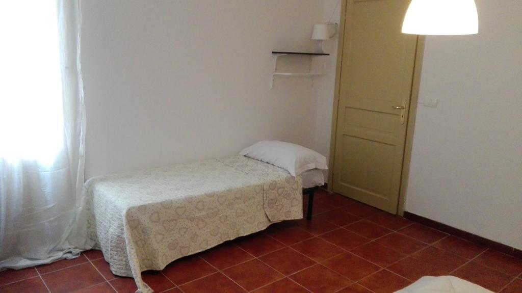 Le Sedie Volanti Hotel Palermo Esterno foto