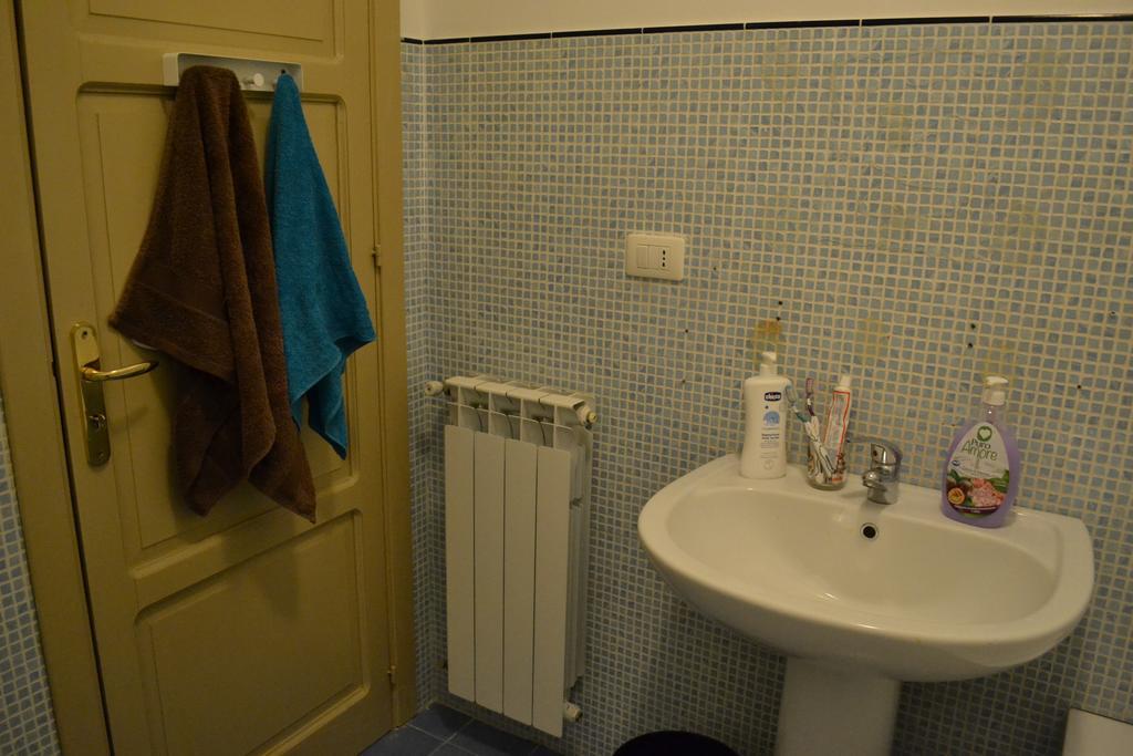 Le Sedie Volanti Hotel Palermo Esterno foto